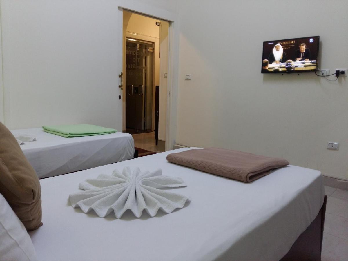 Hostel Golden Star *
